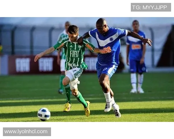 费鲁米嫩塞与帕尔梅拉斯精彩对决在线直播全程回顾与分析